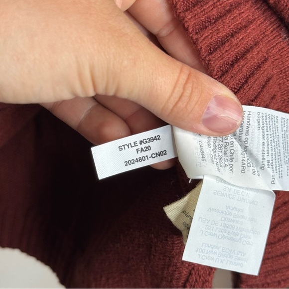 Madewell Lightweight Sleeve Double V-Neck Sweater in Burnished Mahogany - Picture 9 of 9